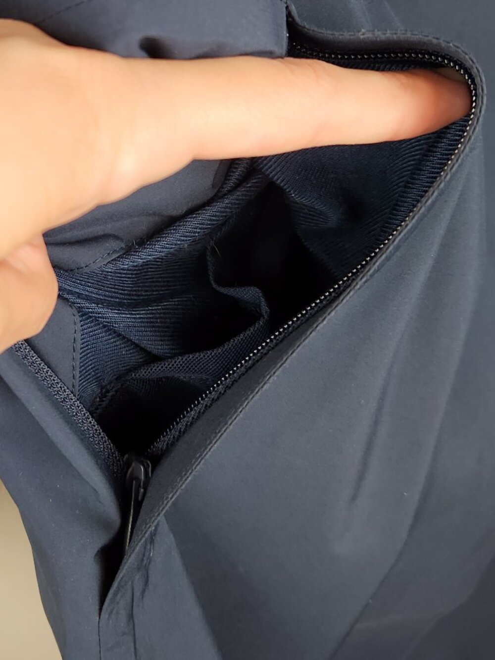 Lululemon Navy Blue Rain Rebel Hooded Jacket sz 8 - Picture 9 of 14
